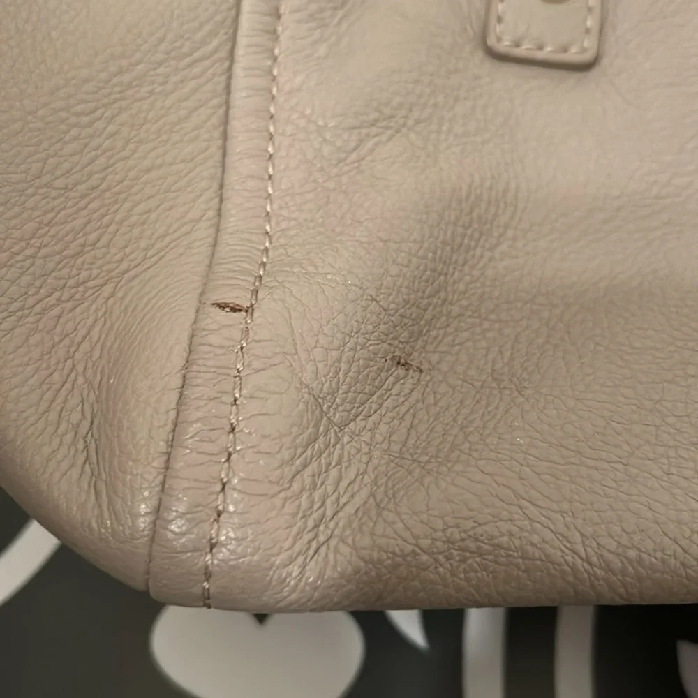 Kate Spade Cobble Hill Leslie Large Satchel Beige Leather Pebbled